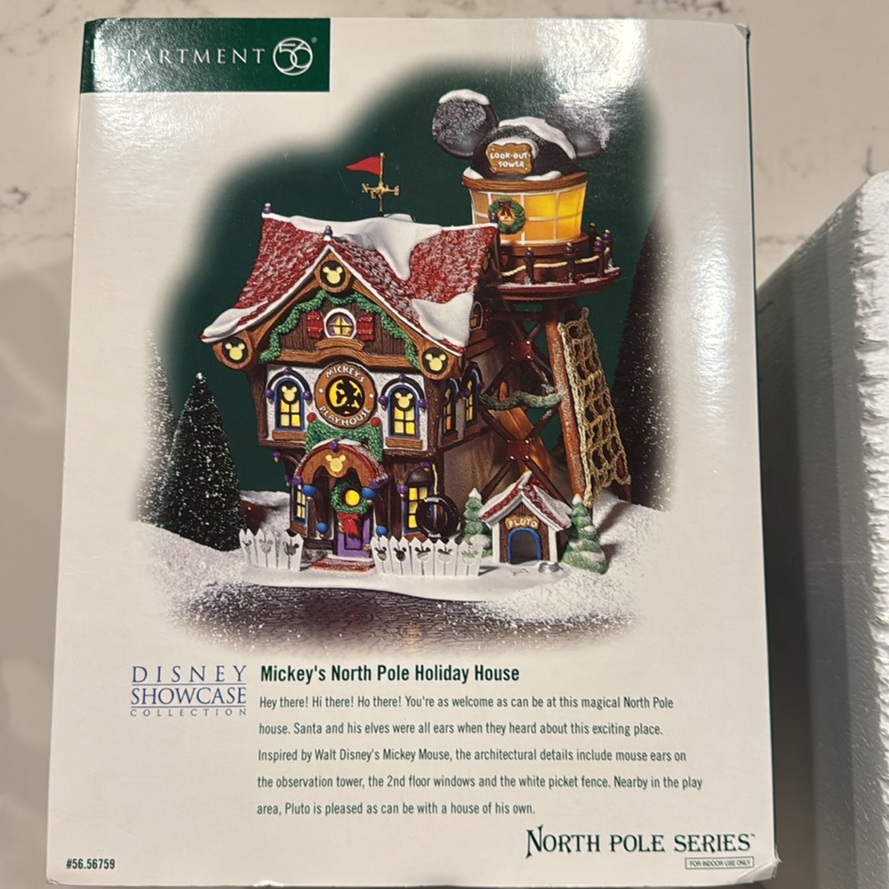 ❤️🎄❤️ Dept 56 | Mickey’s North Pole Holiday House | North Pole Series ❤️🎄❤️ - Picture 4 of 14